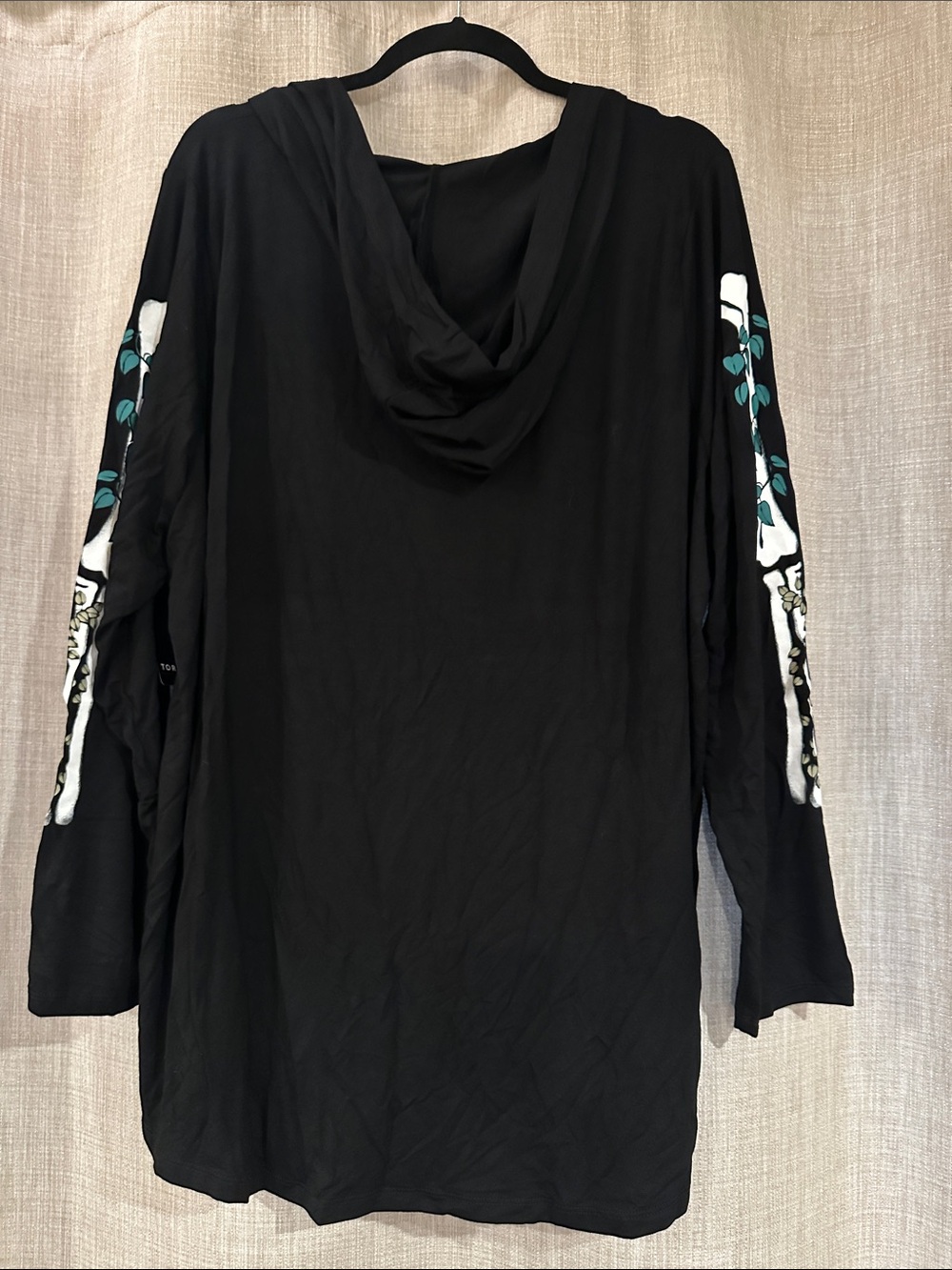 torrid Super soft Black Hooded Tunic White Ribcage & Teal Vine Print size 3x - Picture 5 of 5